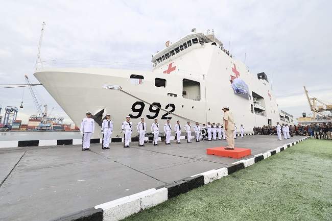 Menhan Prabowo Lepas Keberangkatan Kapal RS TNI KRI dr Radjiman-992 Kirim Bantuan untuk Palestina