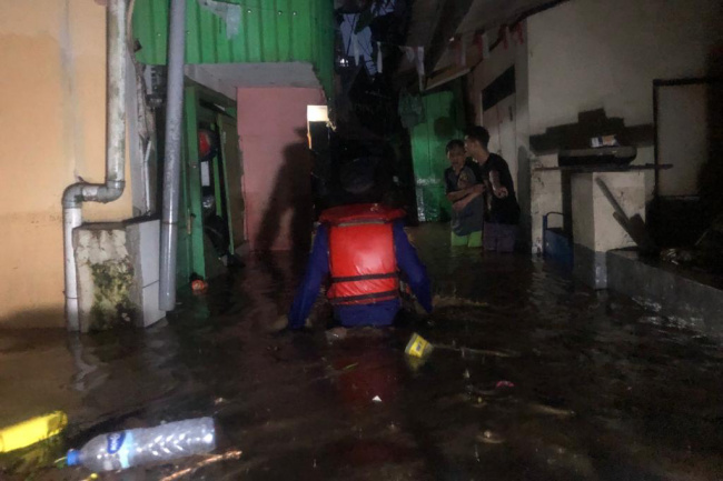 Braga dan Asia Afrika Bandung Terendam Banjir, BNPB: Warga Mengungsi