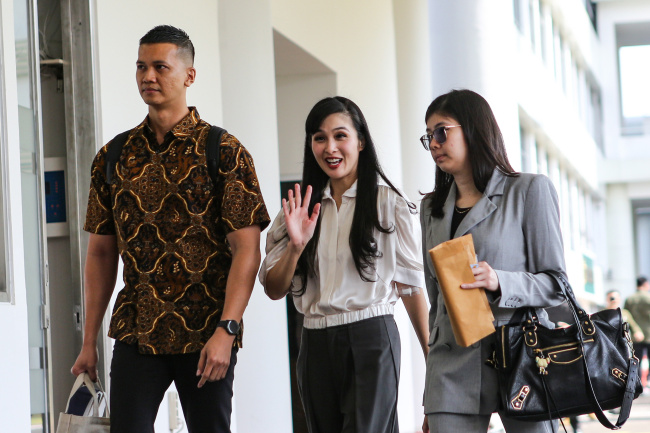 Kejagung Telusuri Jet Hadiah Harvey Moeis kepada Sandra Dewi
