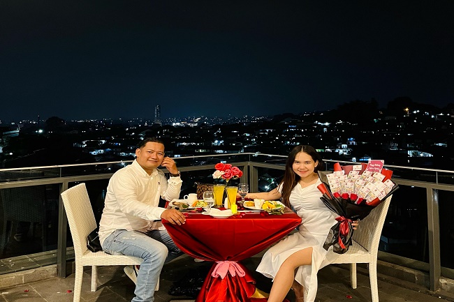Ungkapkan Cinta dengan Valentine Romantic Dinner di favehotel Diponegoro Semarang   