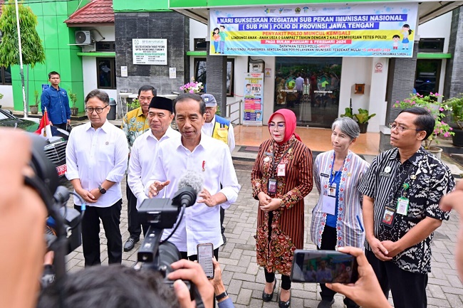 Presiden Jokowi Kunjungi Grobogan, Tinjau Puskesmas dan Berikan 3 Ribu Sertifikat