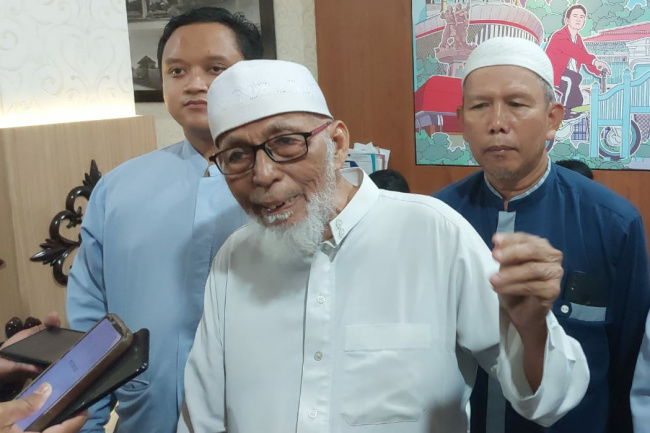 Ustadz Abu Bakar Ba'asyir Kali Pertama Nyoblos TPS 54 Cemani Sukoharjo