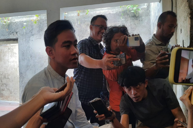 Kader PDIP Ramaikan Bursa Pilkada Solo, Gibran Sebut Semua Kandidat Bakal Lanjutkan Programnya