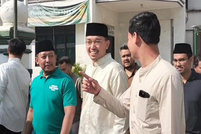 Jelang Pilkada Solo, Dua Kandidat Calon Wali Kota Kunjungi Pesantren LDII