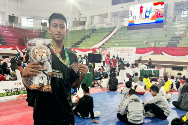 Angga Kurnia Nugroho, Remaja Kebumen Raih Medali Perak Kejurnas Taekwondo Pangkostrad Cup