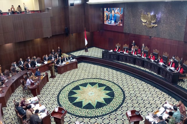 Saksi Kubu Ganjar Ungkap Ada Pensiunan TNI Bagi Bansos Berlogokan 02 Saat Masa Tenang