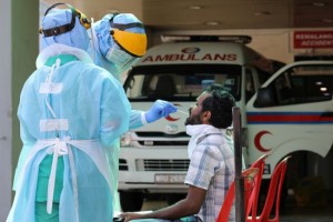 Infeksi COVID-19 Meningkat di Singapura, Permintaan Alat Tes Melonjak