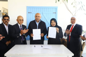 Kunjungan Gubernur Khofifah ke Mesir Bawa Pulang Kontrak Ekspor Kopi dan Kertas 