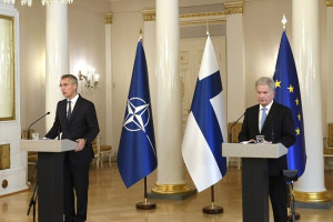 Stoltenberg sebut Finlandia Segera Bergabung dengan Aliansi NATO 
