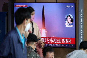 Korea Utara Menembakkan Rudal Balistik di Lepas Pantai Timurnya