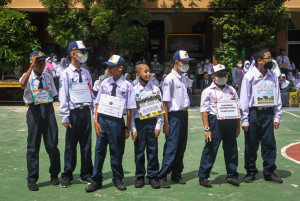 Masa Pengenalan Lingkungan Sekolah Secara Langsung di Palembang