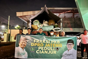 FPKB DPRD Jateng Salurkan Puluhan Karung Sayur, Bantu Korban Gempa Cianjur