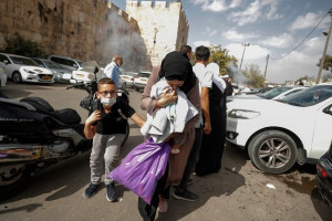 Serangan Gas Air Mata Tentara Israel ke Rumah Sakit di Palestina