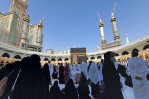Laporan Haji dari Mekah-Madina: PKP3JH Gerakan Siaga Sandal dan Alas Kaki, Siapkan 500 Pasang