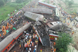 Tabrakan Kereta di India: Korban Tewas Lebih 233 Orang, 900 Luka-luka
