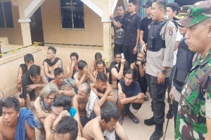 Kampung Narkoba Disikat! Puluhan Orang Diamankan..