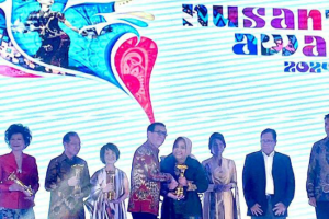 Raih Nusantara Award, Anna Mariana Maksimalkan Tenun sebagai Ekonomi Kreatif