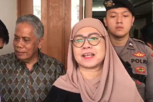 Kecewa Hakim Lanjutkan Persidangan Kasus Korupsi LNG, Karen Mengaku Diperlakukan Tidak Adil