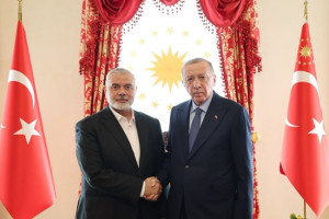 Bertemu dengan Ismail Haniyeh, Erdogan Minta Palestina Bersatu