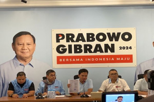 TKN Tegaskan Aksi Bagi-Bagi Susu Gibran di CFD Bukanlah Kegiatan Politik