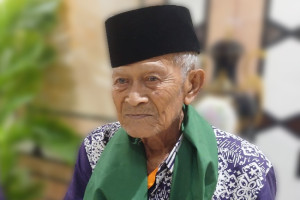 Amaq Lemah, jemaah tertua Kloter 3 LOP Nusa Tenggara Barat. (GATRA/Roh)