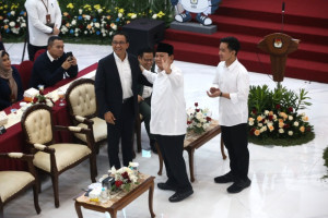 Minta Tinggalkan Sakit Hati dan Ketersinggungan, Prabowo Meminta Maaf